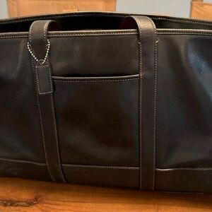 Coach leather tote bag size 18 width x 12 height. Excellent condition